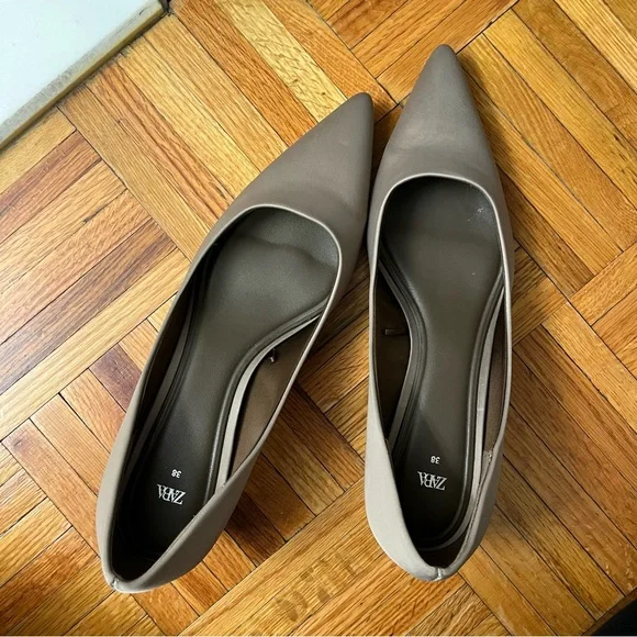 Zara Curved Kitten Heels - Picture 7 of 7